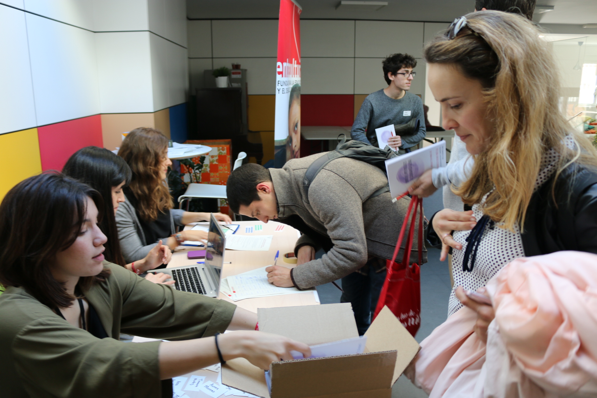 60 personas han compartido sus experiencias de innovación educativa para una ciudadanía global capaz de construir un mundo más pacífico, ecosocial e inclusivo