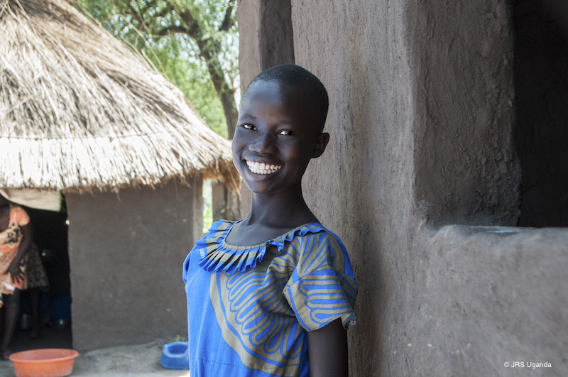 Uganda: Una luz para las niñas y mujeres refugiadas