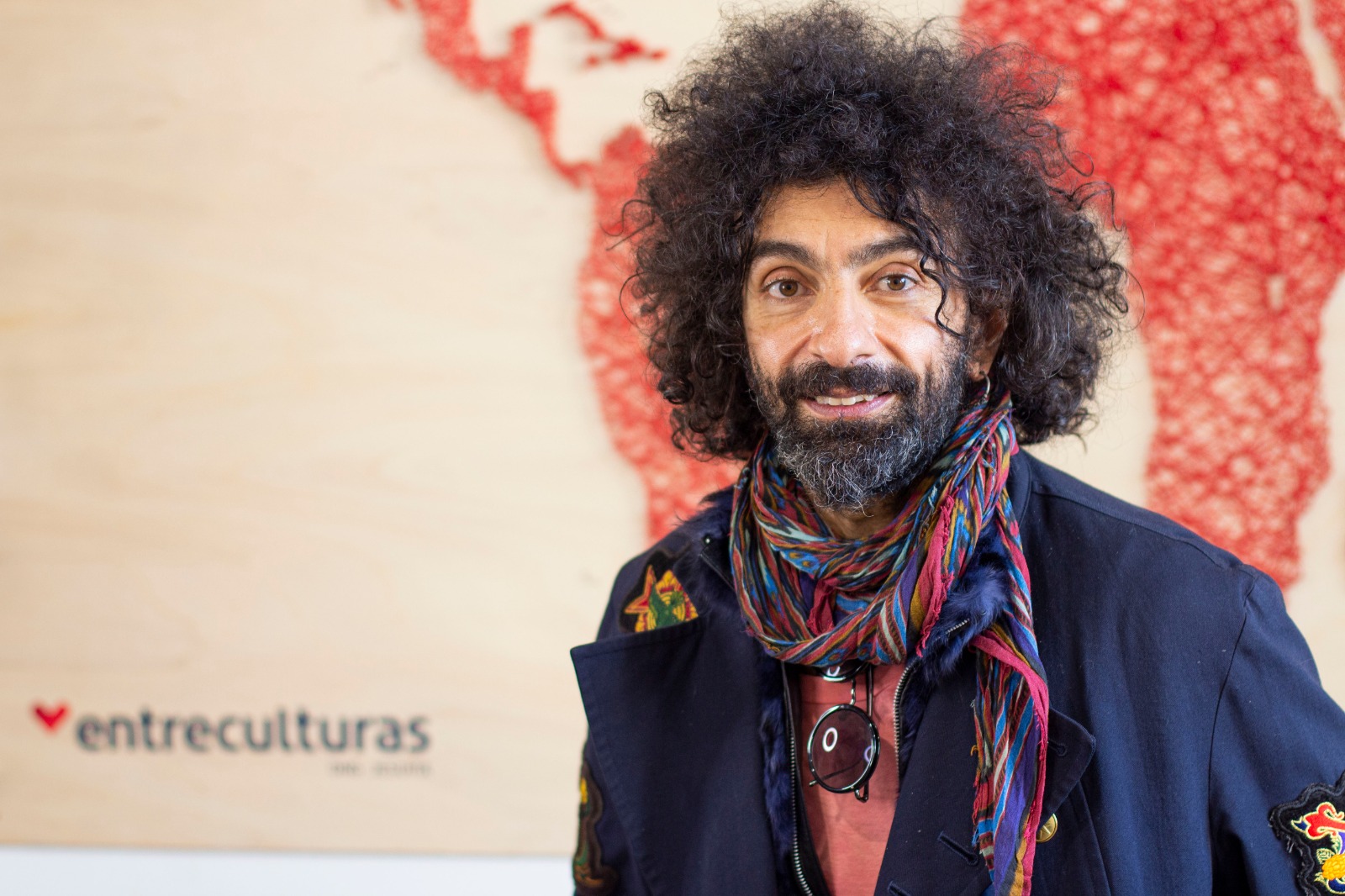 malikian_en_oficina
