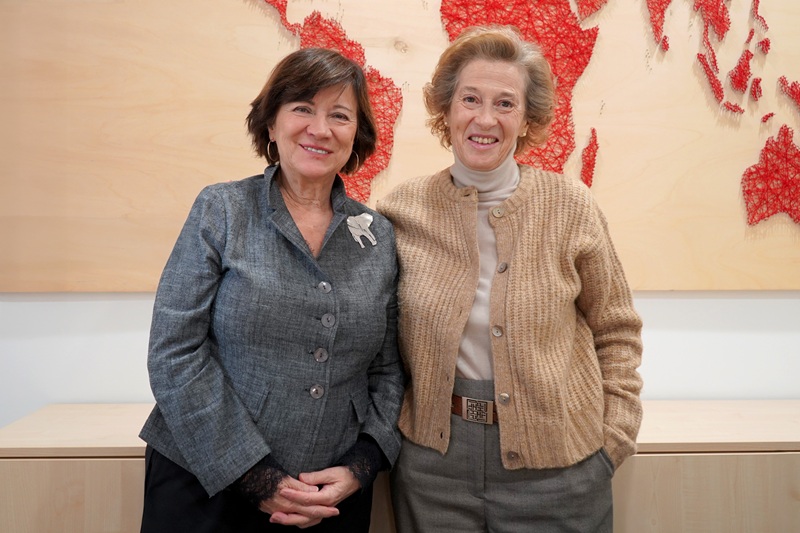 Julia Navarro conversa con Nativel Preciado: «Hay mucha gente que hace las cosas bien, aunque no salga en los periódicos»