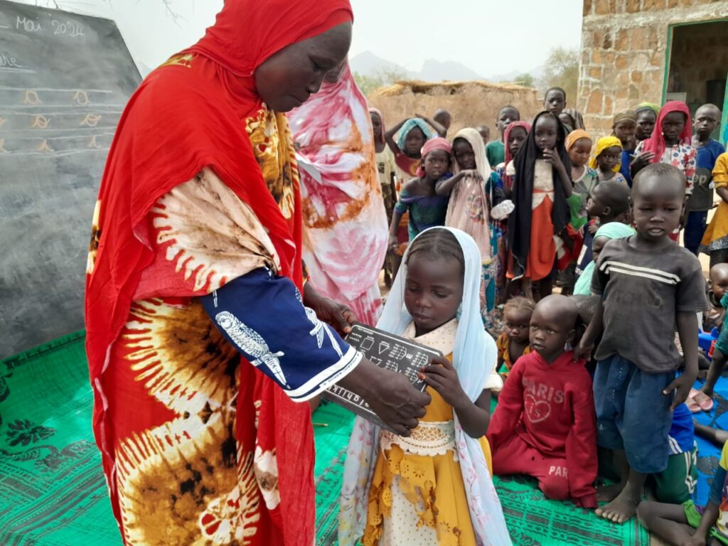 Entreculturas-programa-maestras